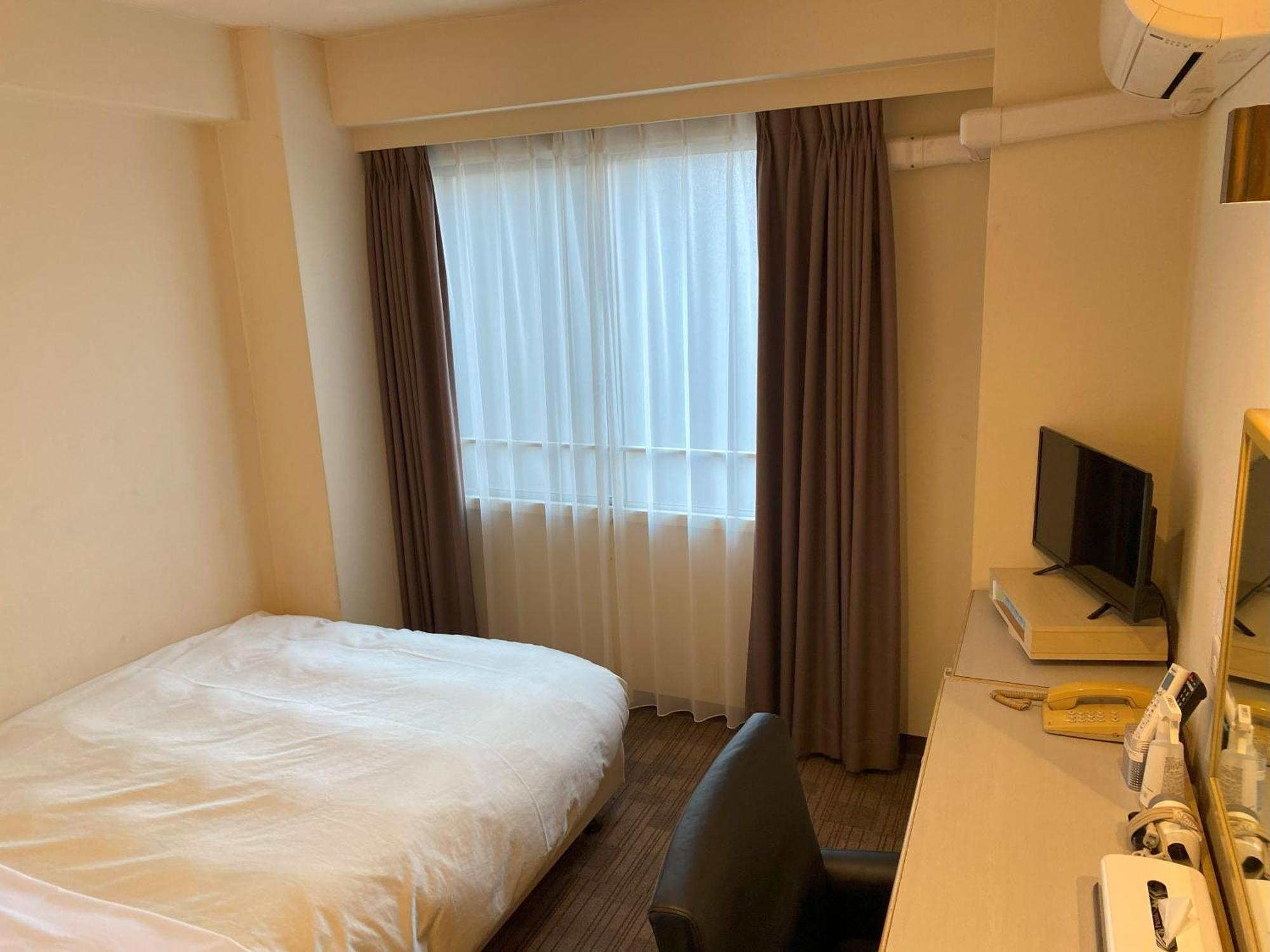 Crown Hills 3*
